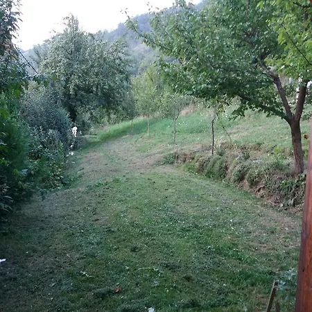 Nyaraló Piramida Mjeseca 2 *